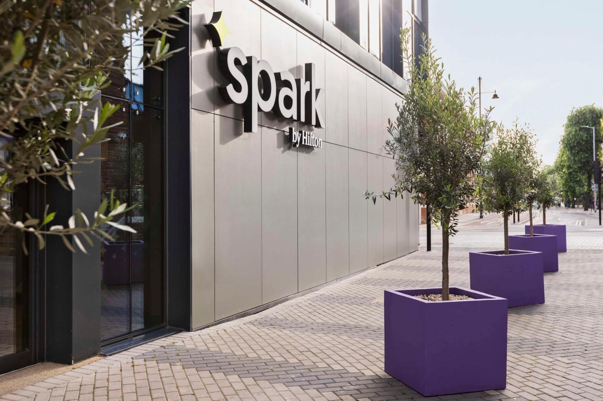 Spark By Hilton London Romford Exteriér fotografie